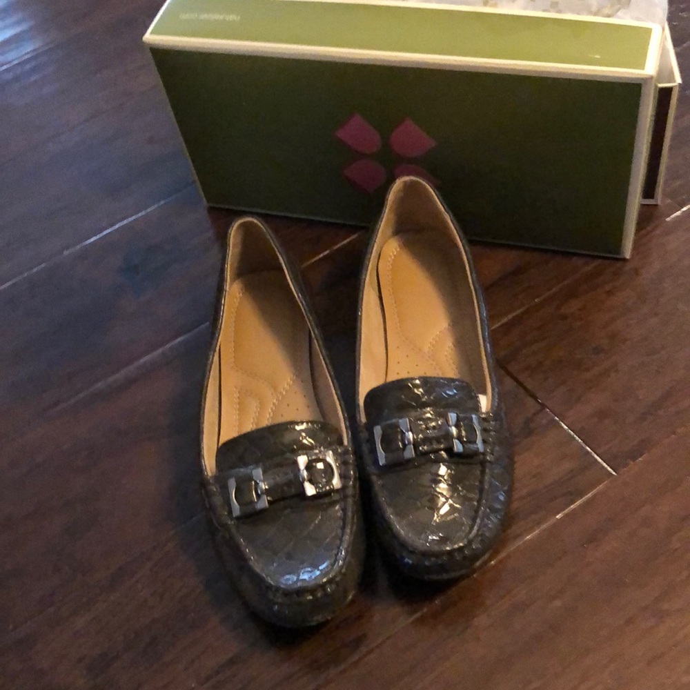 Naturalizer worn once